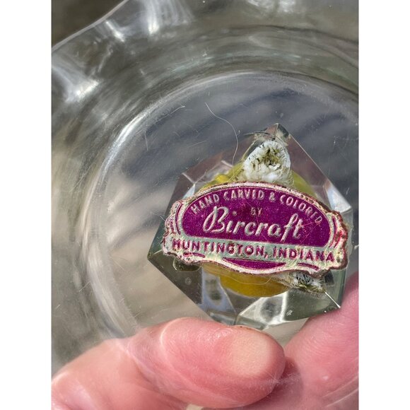 Vintage 1960s Reversed carved Lucite Yellow rose ring holder trinket Dish - Picture 6 of 10